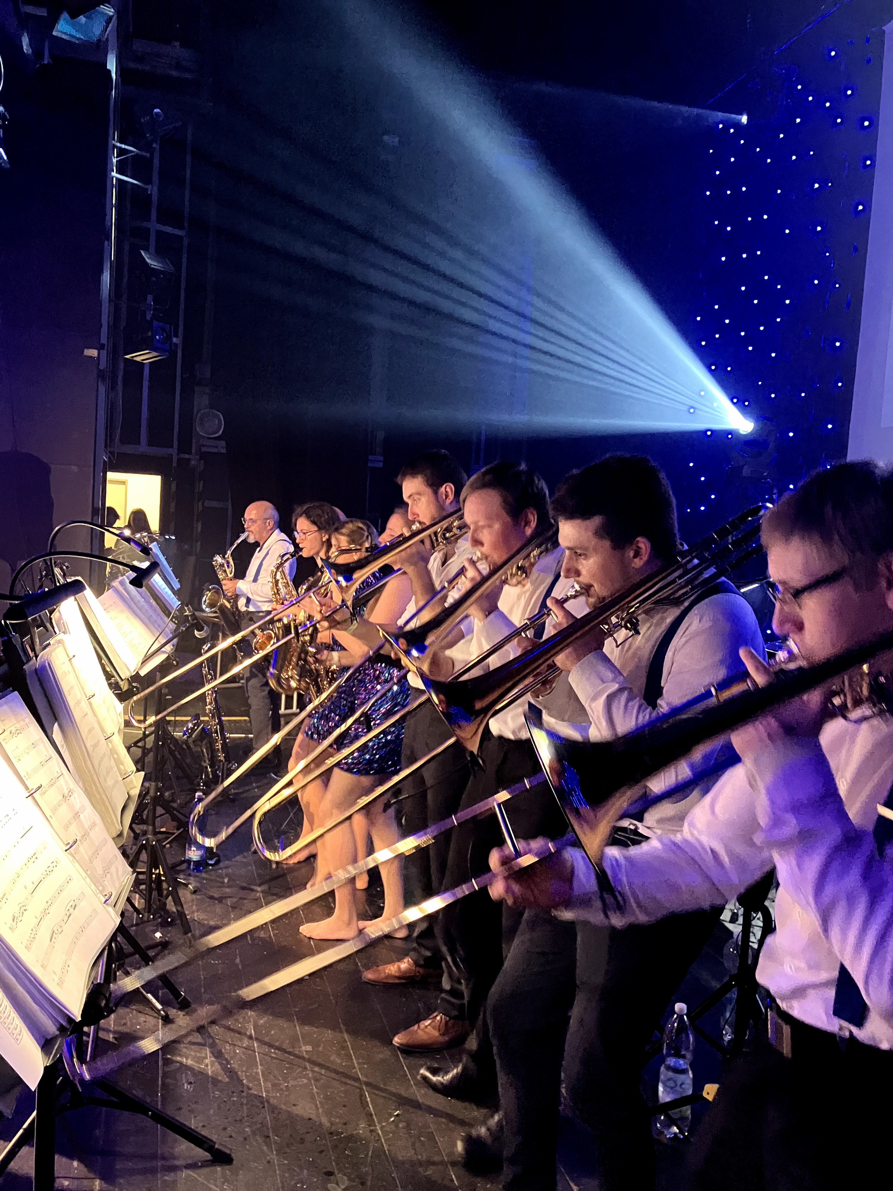 BLUE ORCHESTRA - Hitparáda v praxi